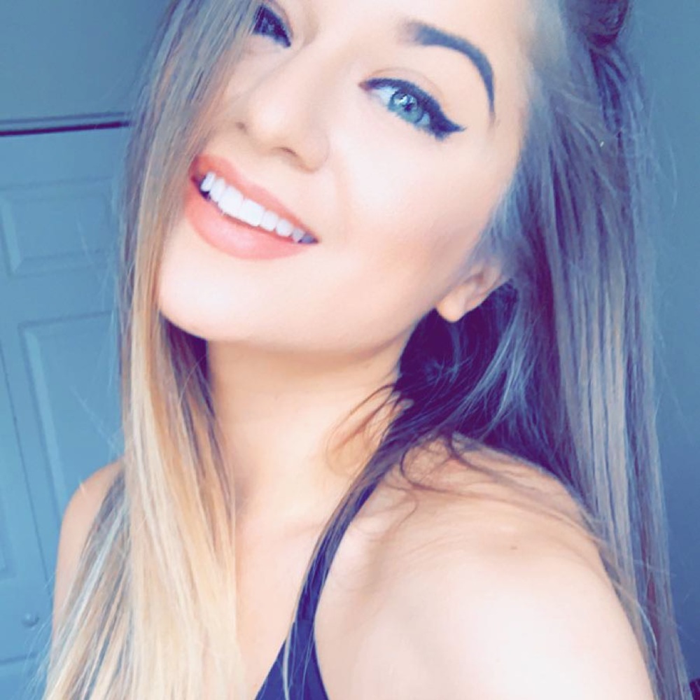 Meet your Posher, Alyssa